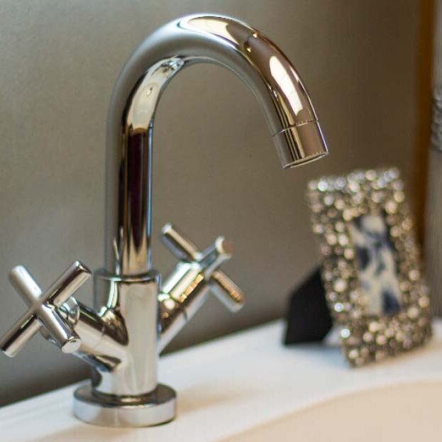grifo baño cesaraugusta interiorismo